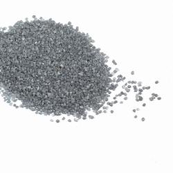 Szürke színű 1-2 mm apró kavics