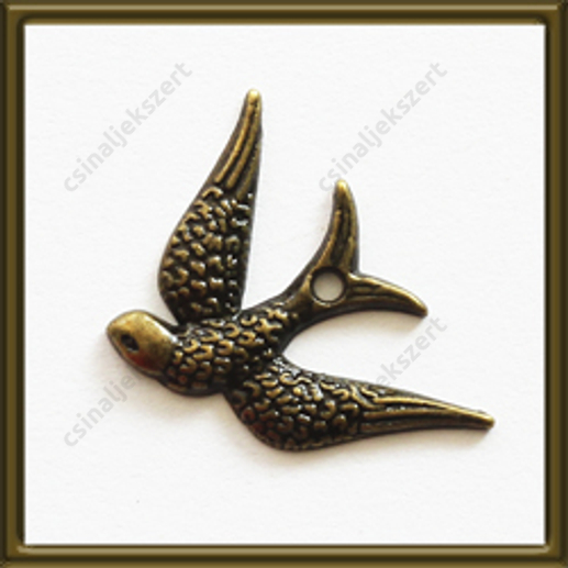 Antikolt bronz színű lefele repülő fecske függő dísz