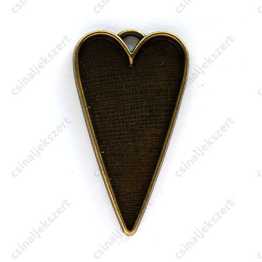 Antikolt bronz színű hosszított nagyméretű szív medál