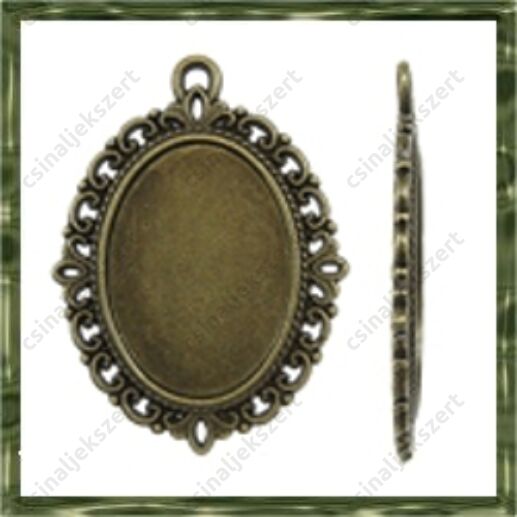 Antikolt bronz színű, cink ötvözet ovális medál 30x40 mm (belső: 18x25 mm)